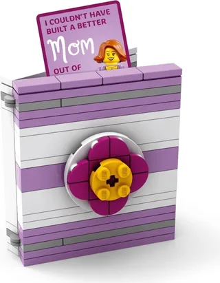 Buildable Mothers' day card by LEGO – product photo