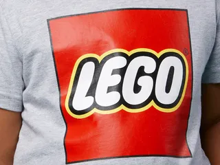 Kids' Short Sleeve Logo T-Shirt – Gray Mélange de LEGO – photo du produit 8 sur 8