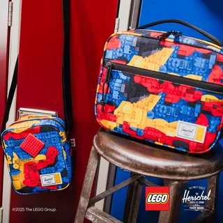Herschel Heritage™ Crossbody – Abstract Bricks von LEGO – Produktfoto 4 von 4