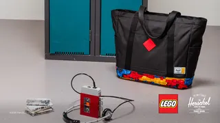 Herschel Heritage™ Tote – Abstract Bricks von LEGO – Produktfoto 6 von 6