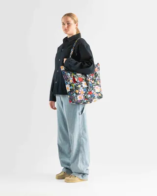 Herschel Retreat™ Tote – Garden Floral van LEGO – productfoto 4 van 5