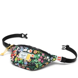 LEGO Herschel Heritage™ Hip Pack Little Herschel – Scavenger Hunt Meadow (5009283) - afbeelding 2