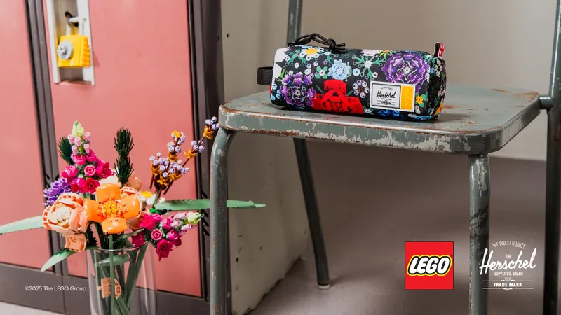 Settlement Pencil Case – Garden Floral by LEGO – product photo 4 of 4