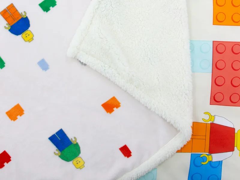 Masterbrand Sherpa Backed Throw by LEGO – product photo 2 of 4