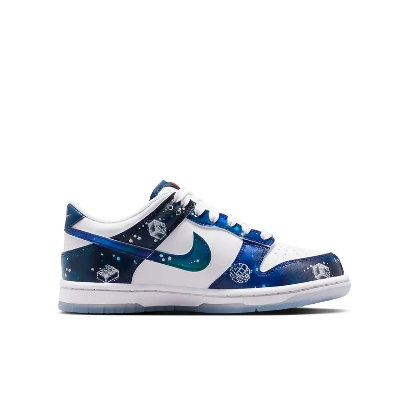 Nike Dunk Low x LEGO® Collection – Big Kids' Shoes von LEGO – Produktfoto 3 von 12
