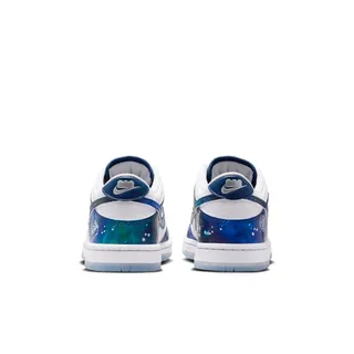 Nike Dunk Low x LEGO® Collection – Big Kids' Shoes von LEGO – Produktfoto 7 von 12