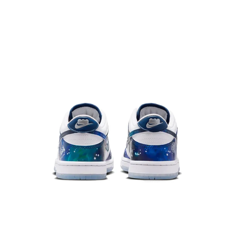 Nike Dunk Low x LEGO® Collection – Big Kids' Shoes von LEGO – Produktfoto 7 von 12