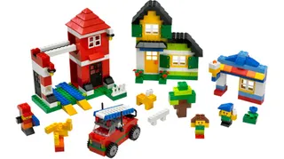 Ultimate Town Building Set by LEGO – product photo