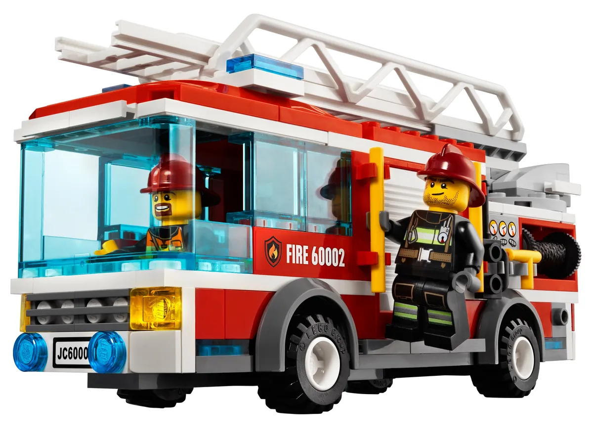 LEGO Fire Truck (60002) - image 4