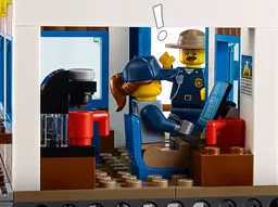 LEGO Mountain Police Headquarters (60174) - image 6