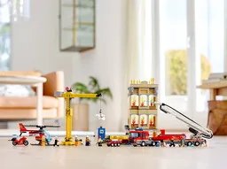 LEGO Downtown Fire Brigade (60216) - image 10