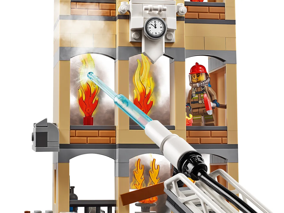 LEGO Downtown Fire Brigade (60216) - image 6