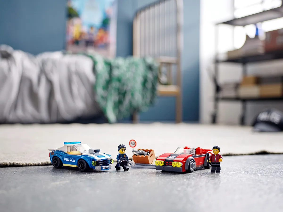 LEGO Police Highway Arrest (60242) - Bild 7