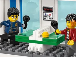 LEGO Police Station (60246) - afbeelding 5