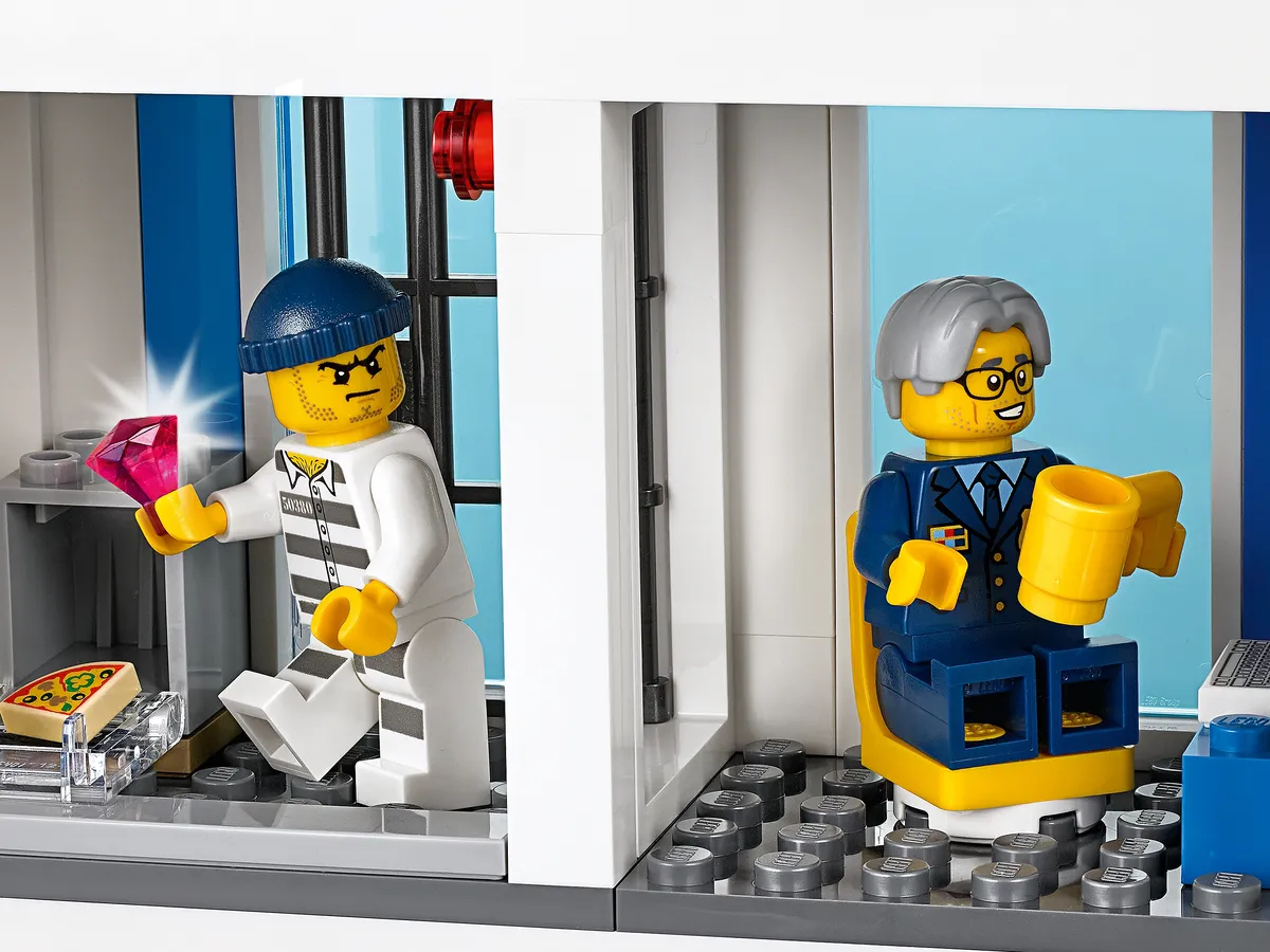 LEGO Police Station (60246) - Bild 6