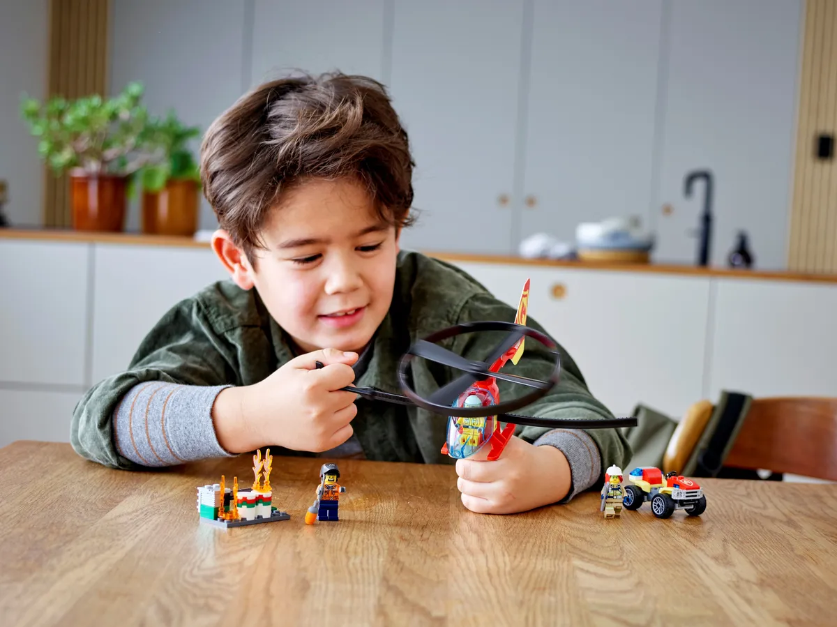 LEGO Fire Helicopter Response (60248) - image 7