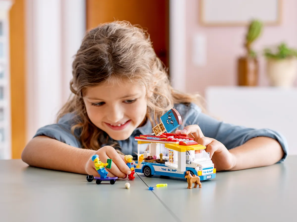 LEGO Ice-Cream Truck (60253) - Bild 6