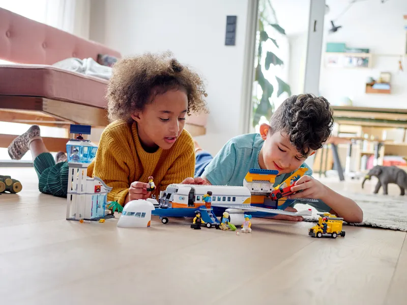 Passenger Airplane van LEGO – productfoto 13 van 15