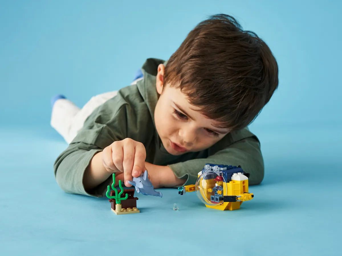 LEGO Ocean Mini-Submarine (60263) - image 8