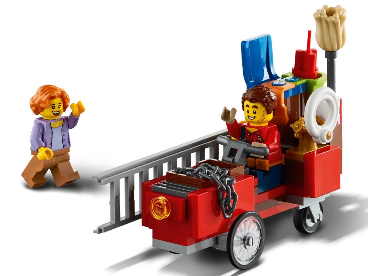 LEGO Main Square (60271) - image 4