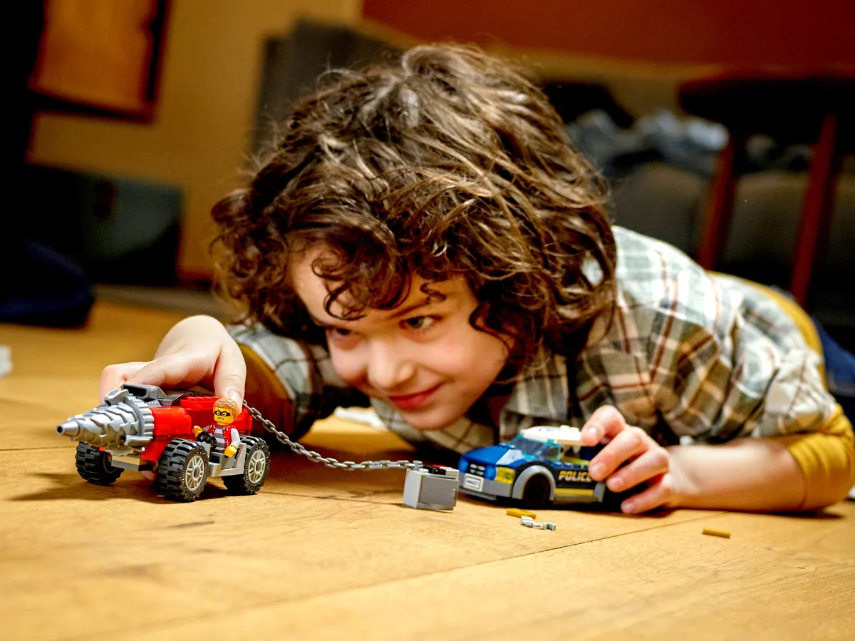 LEGO Elite Police Driller Chase (60273) - Bild 11