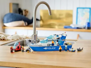 Police Patrol Boat by LEGO – product photo 13 of 14