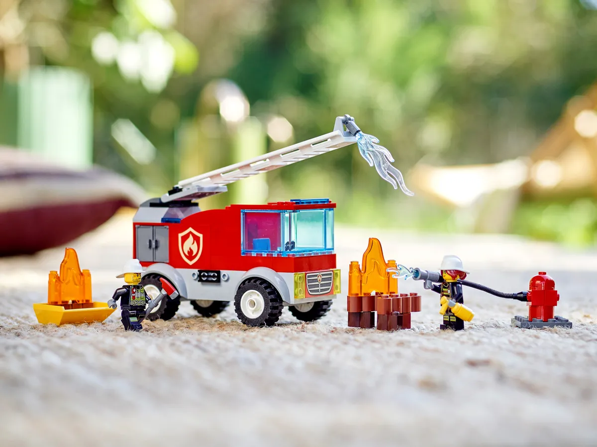 LEGO Fire Ladder Truck (60280) - image 10