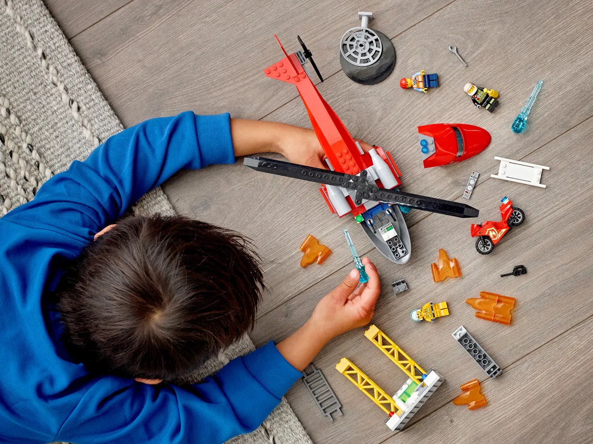 LEGO Fire Rescue Helicopter (60281) - image 9