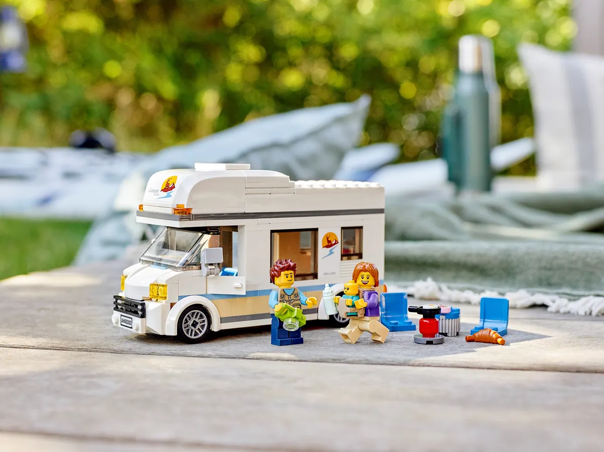 LEGO Holiday Camper Van (60283) - image 11