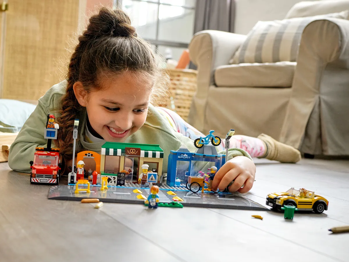 LEGO Shopping Street (60306) - image 10