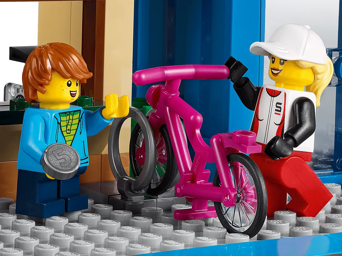 LEGO Shopping Street (60306) - image 6