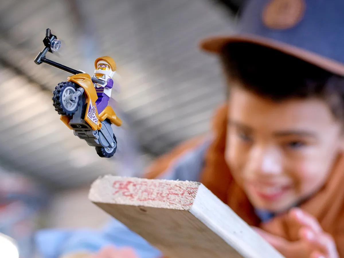 LEGO Selfie Stunt Bike (60309) - Bild 5