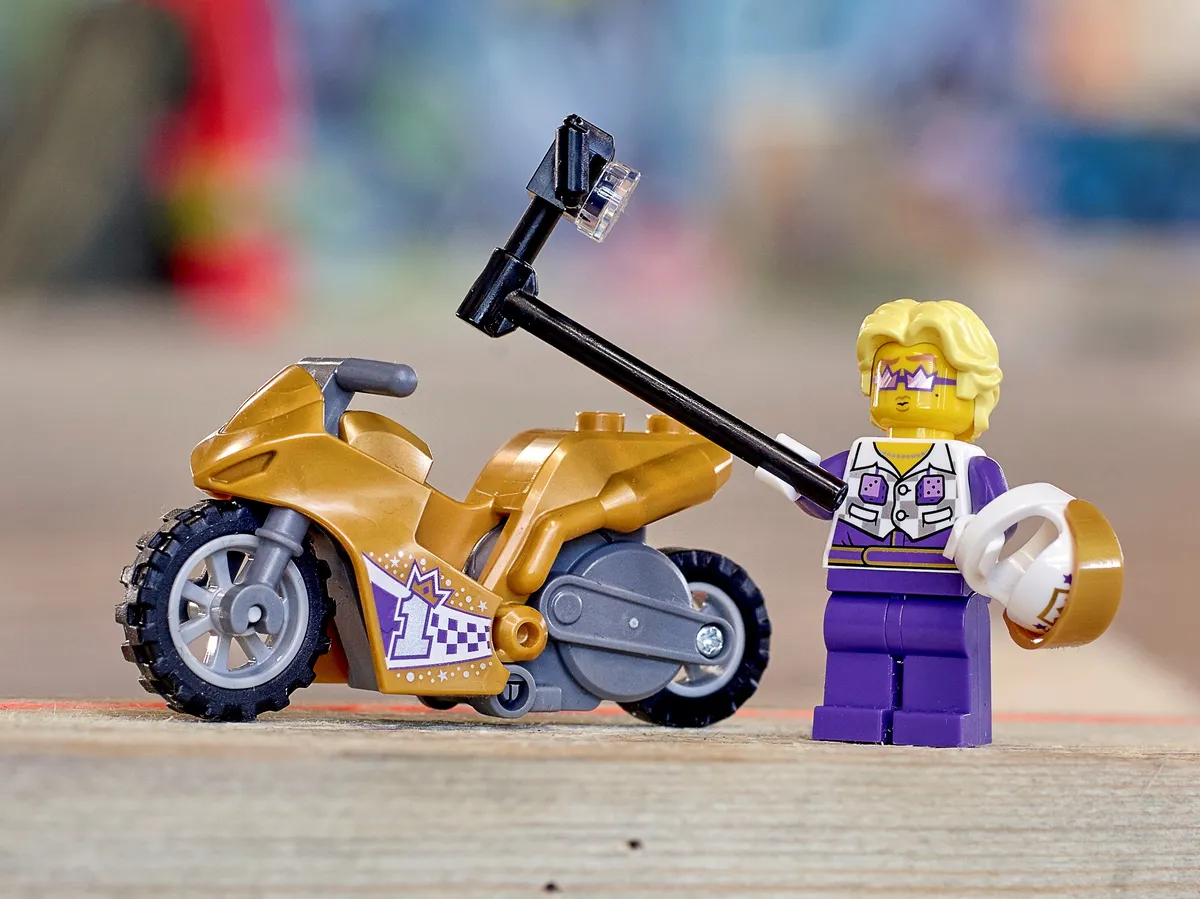 LEGO Selfie Stunt Bike (60309) - Bild 6