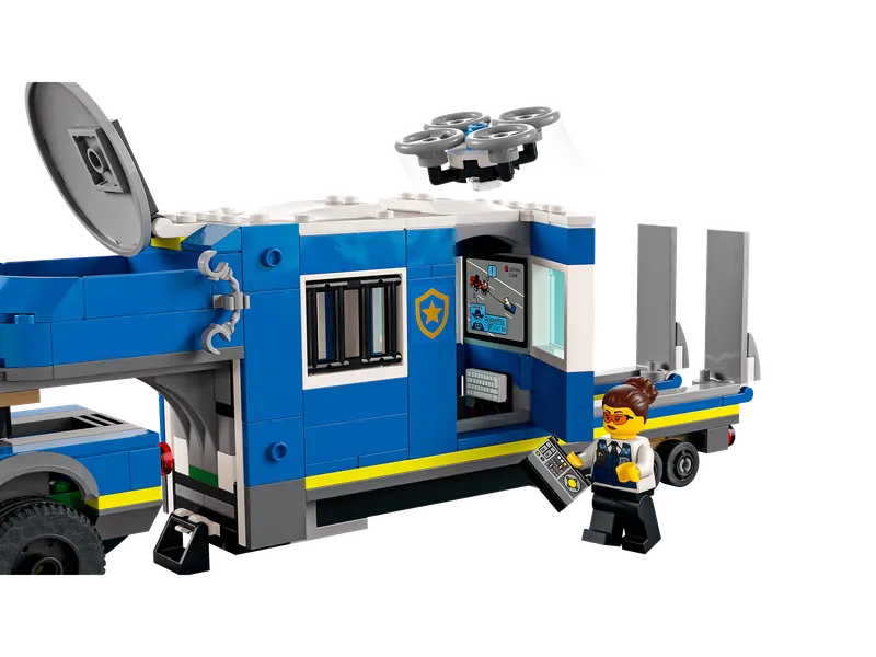 Police Mobile Command Truck by LEGO – product photo 3 of 7