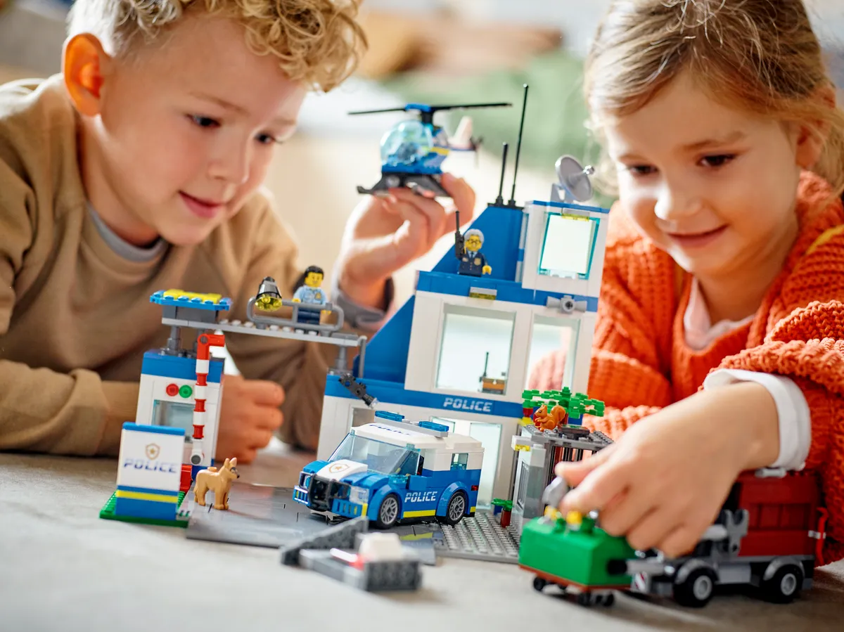 LEGO Police Station (60316) - Bild 9