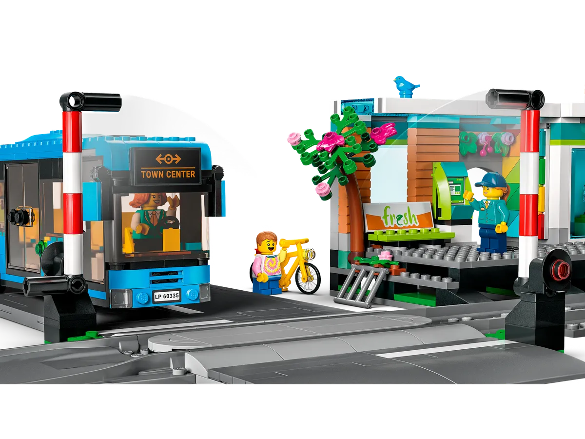 LEGO Train Station (60335) - image 5