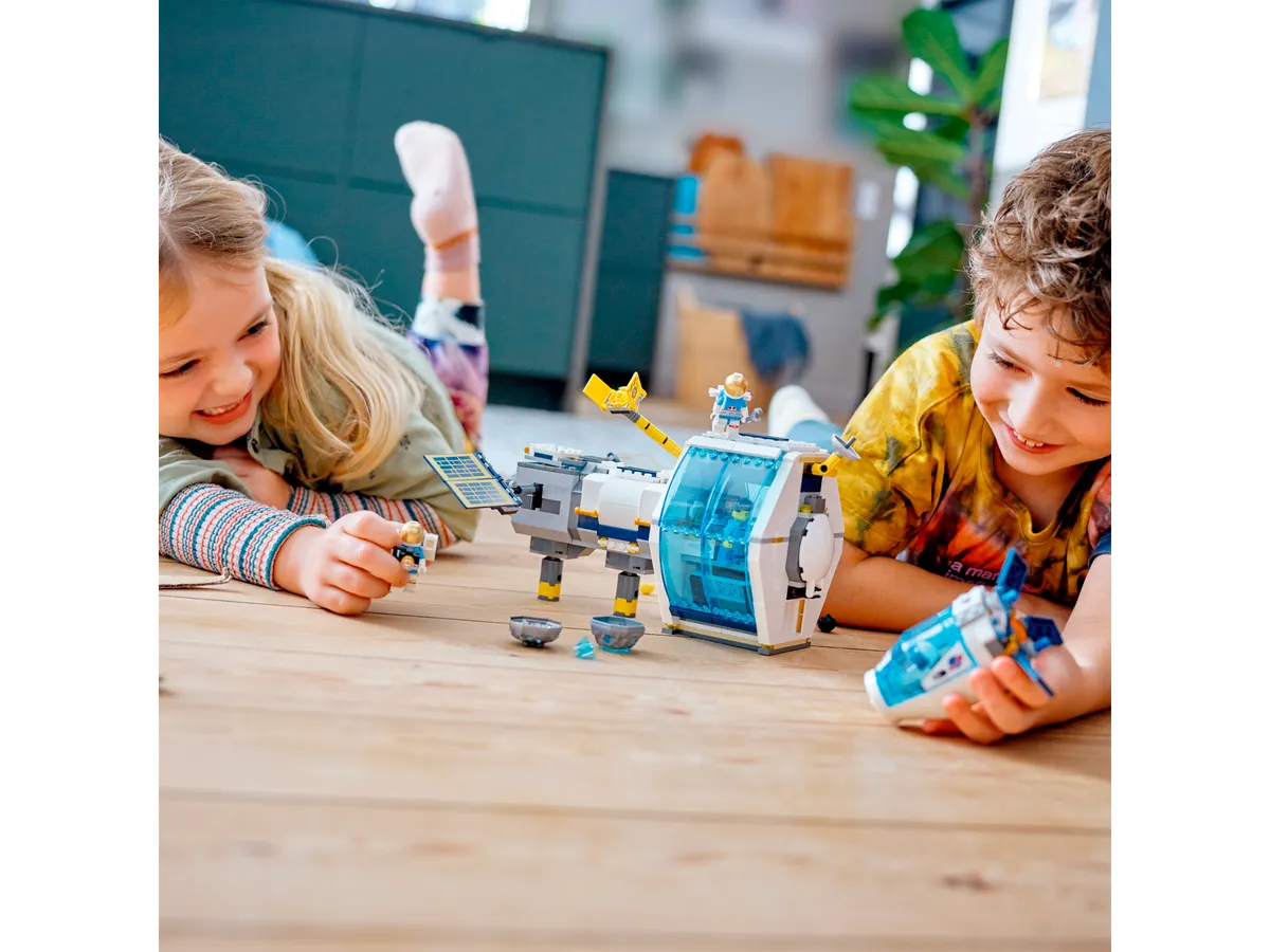 LEGO Lunar Space Station (60349) - Bild 9