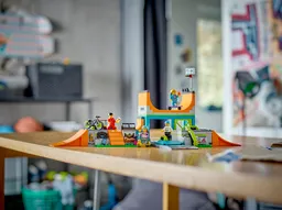 LEGO Street Skate Park (60364) - image 11