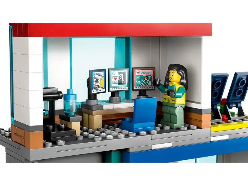 Emergency Vehicles HQ by LEGO – product photo 7 of 12