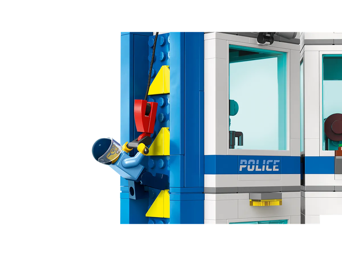 LEGO Police Training Academy (60372) - image 6