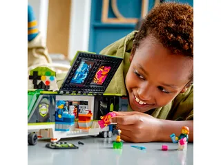 Gaming Tournament Truck van LEGO – productfoto 9 van 10