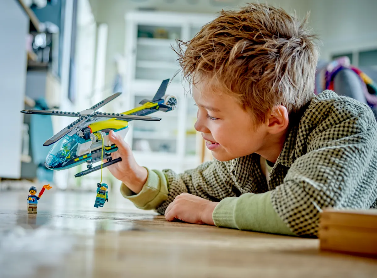 LEGO Emergency Rescue Helicopter (60405) - Bild 7