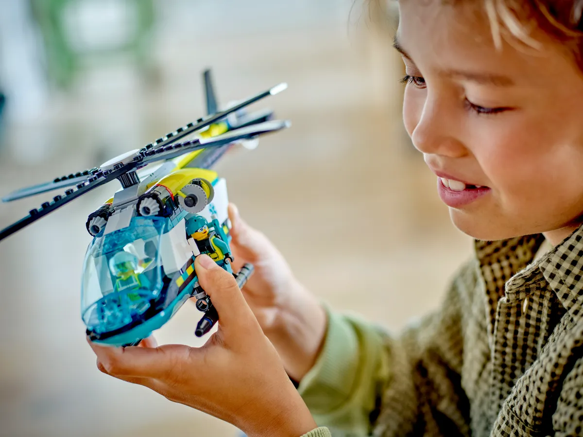 LEGO Emergency Rescue Helicopter (60405) - Bild 8