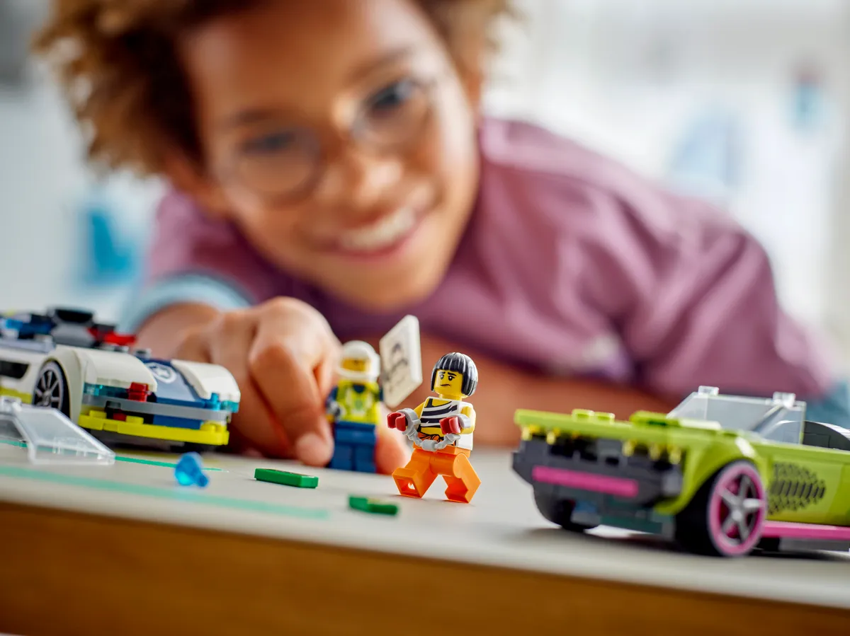 LEGO Police Car and Muscle Car Chase (60415) - Bild 6
