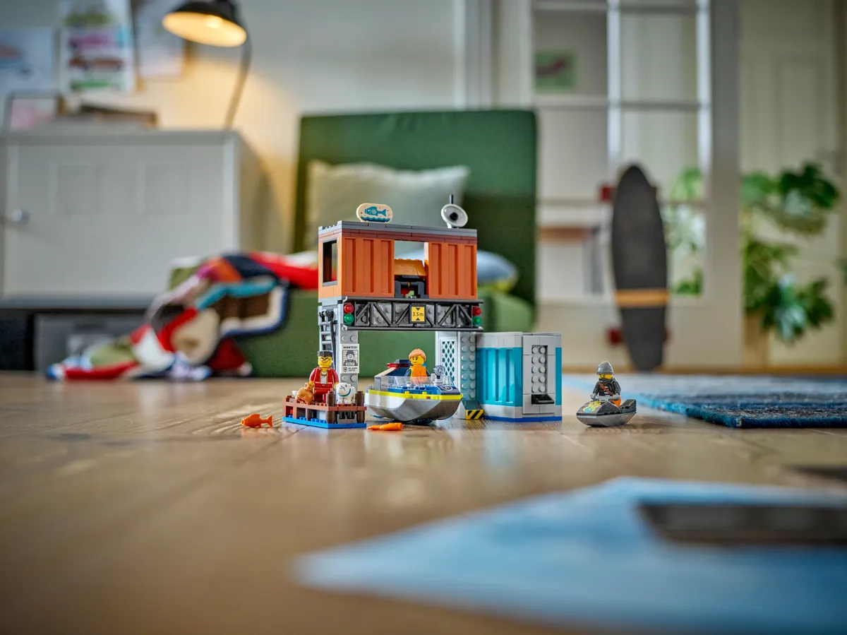 LEGO Police Speedboat and Crooks' Hideout (60417) - Bild 9