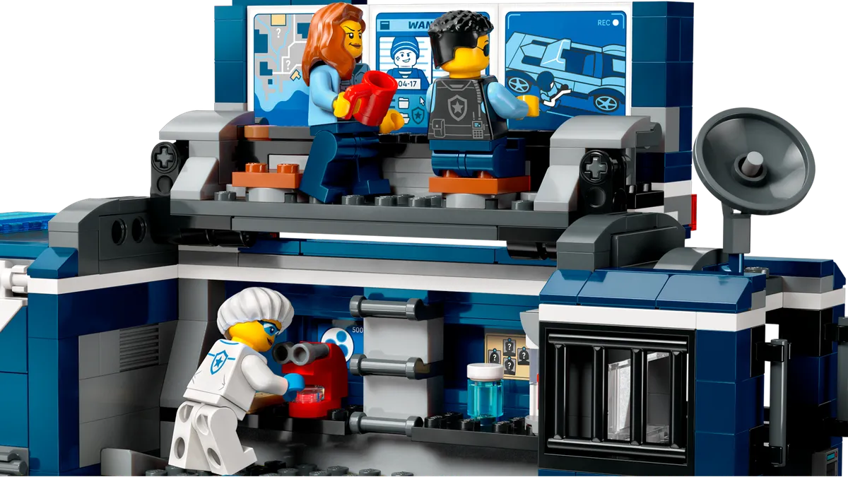 LEGO Police Mobile Crime Lab Truck (60418) - Bild 3