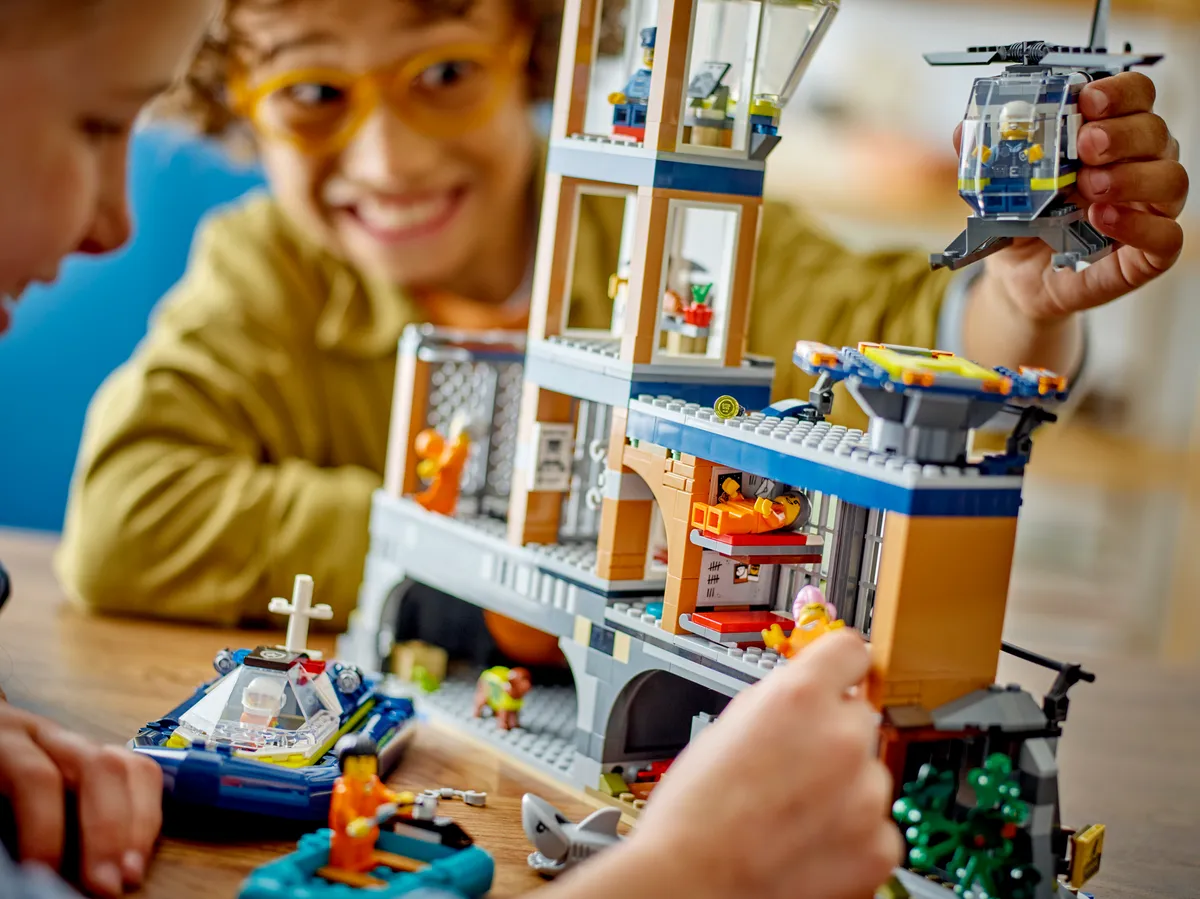 LEGO Police Prison Island (60419) - Bild 9