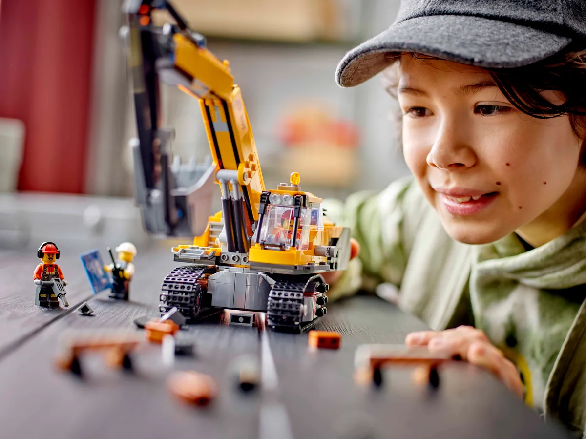 LEGO Yellow Construction Excavator (60420) - Bild 6
