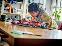 LEGO Downtown Streetcar and Station (60423) - afbeelding 8