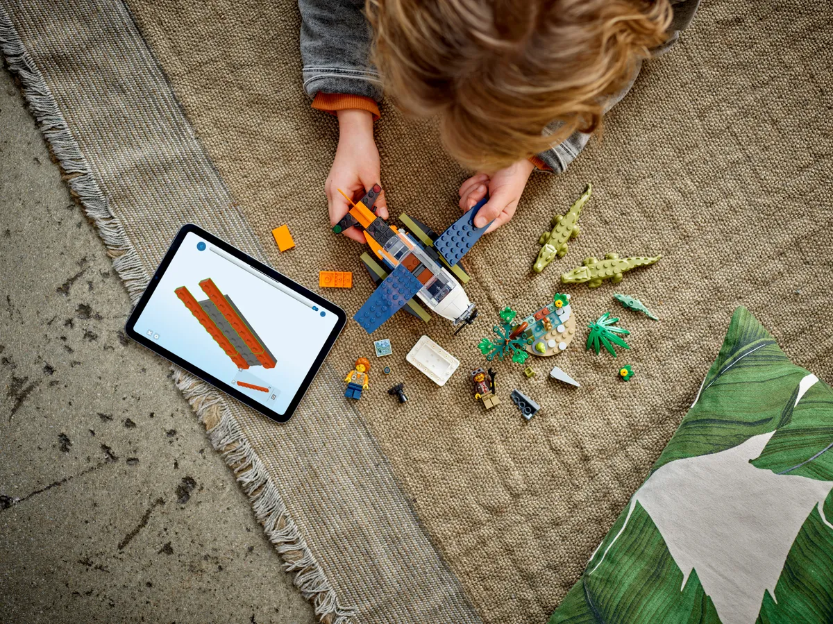 LEGO Jungle Explorer Water Plane (60425) - image 7